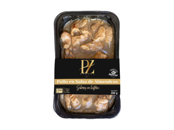 POLLO EN SALSA DE ALMENDRAS